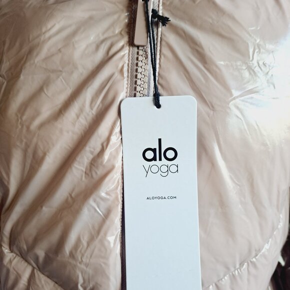 NEW Alo Stunner Puffer Jacket Dusty Pink Size S - Picture 12 of 16